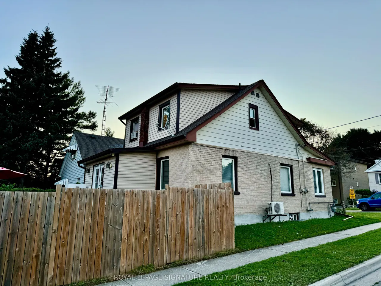 395 Pine Avenue — photo 2