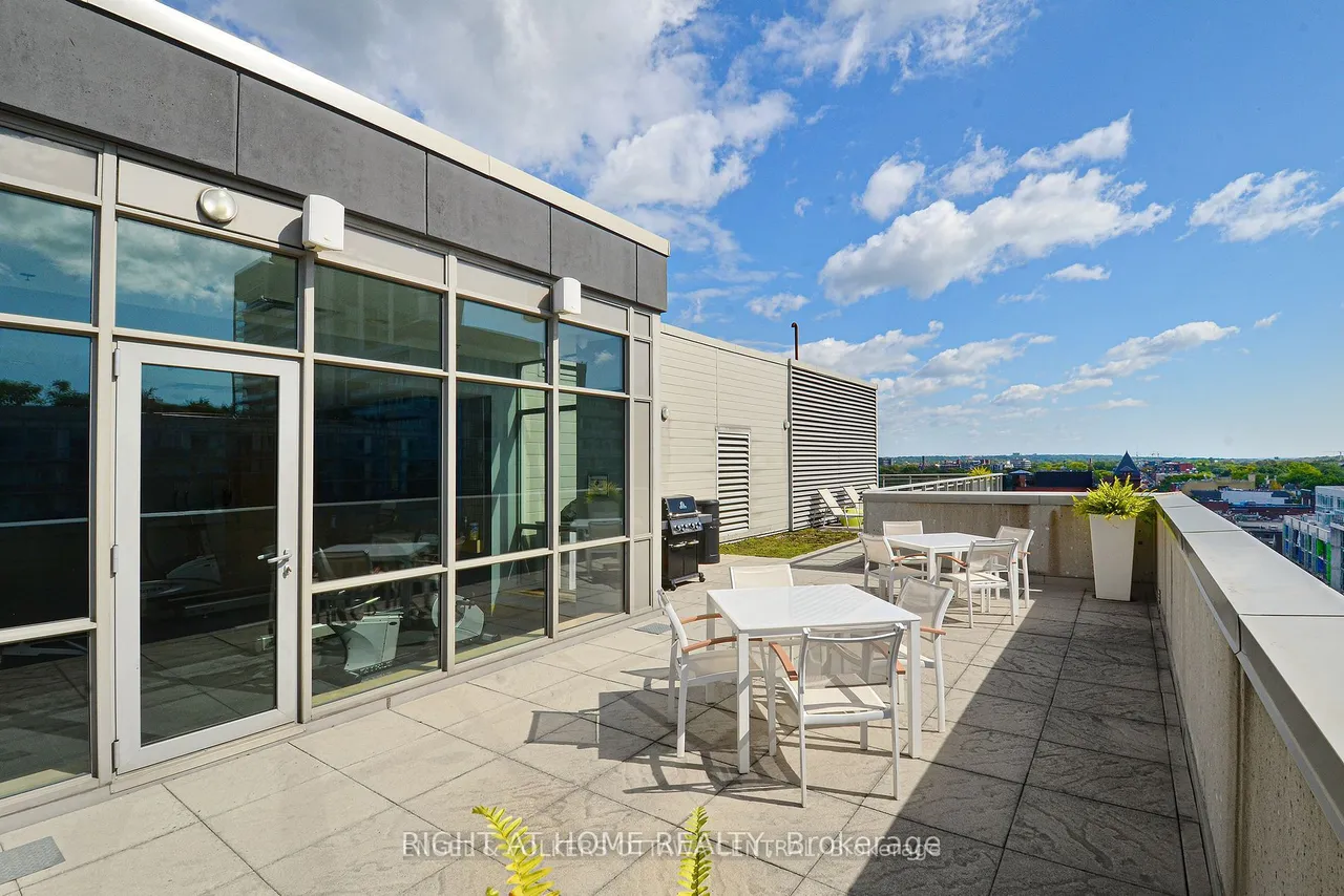 630 Queen Street E — photo 29