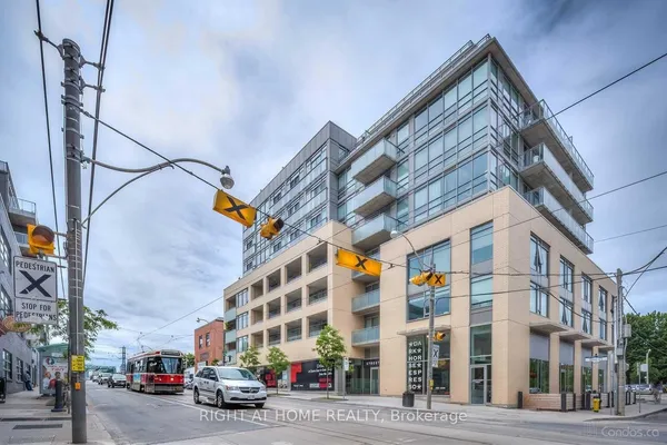 630 Queen Street E — photo 2