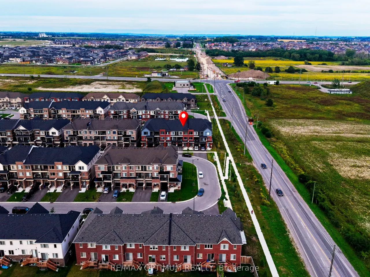2004 Cameron Lott Crescent