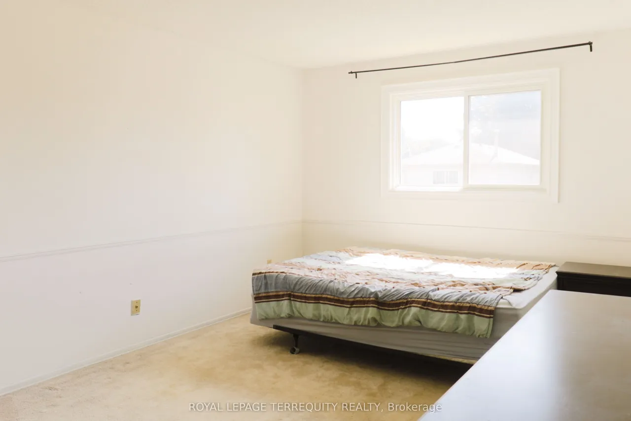 104 Gates Crescent — photo 12