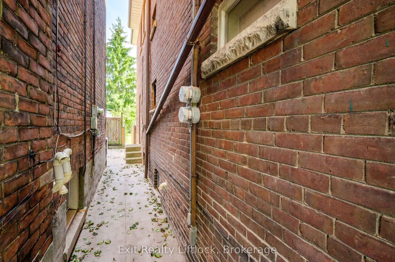 843 Logan Avenue — photo 50
