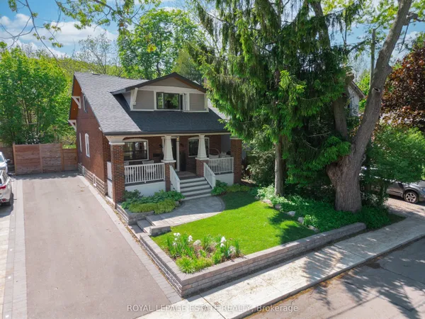 148 Scarboro Crescent