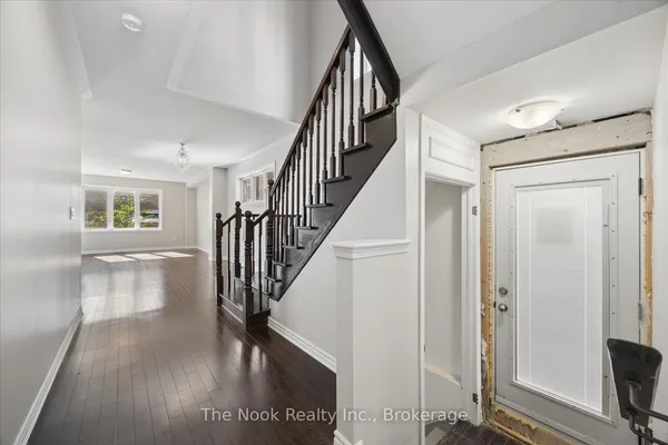 60 Westfield Drive — photo 2