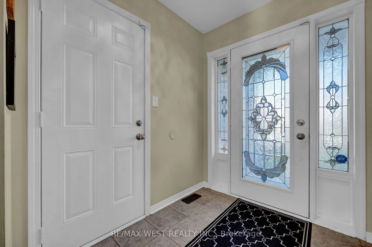 1210 Meath Drive — photo 3