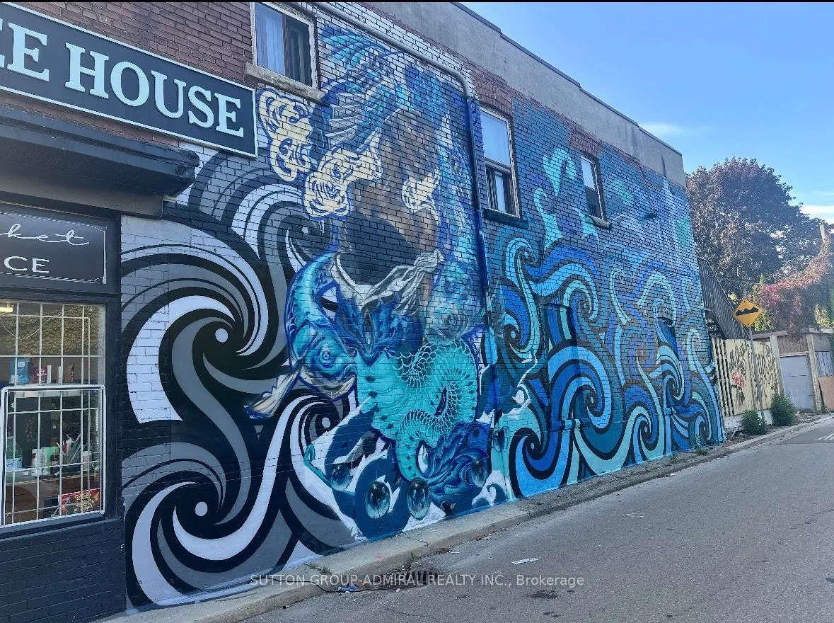 1572 Queen Street E — photo 14