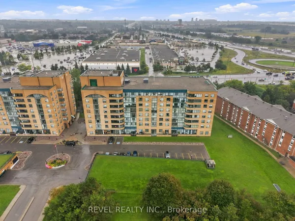 1655 Pickering Parkway, Unit 306 — photo 2