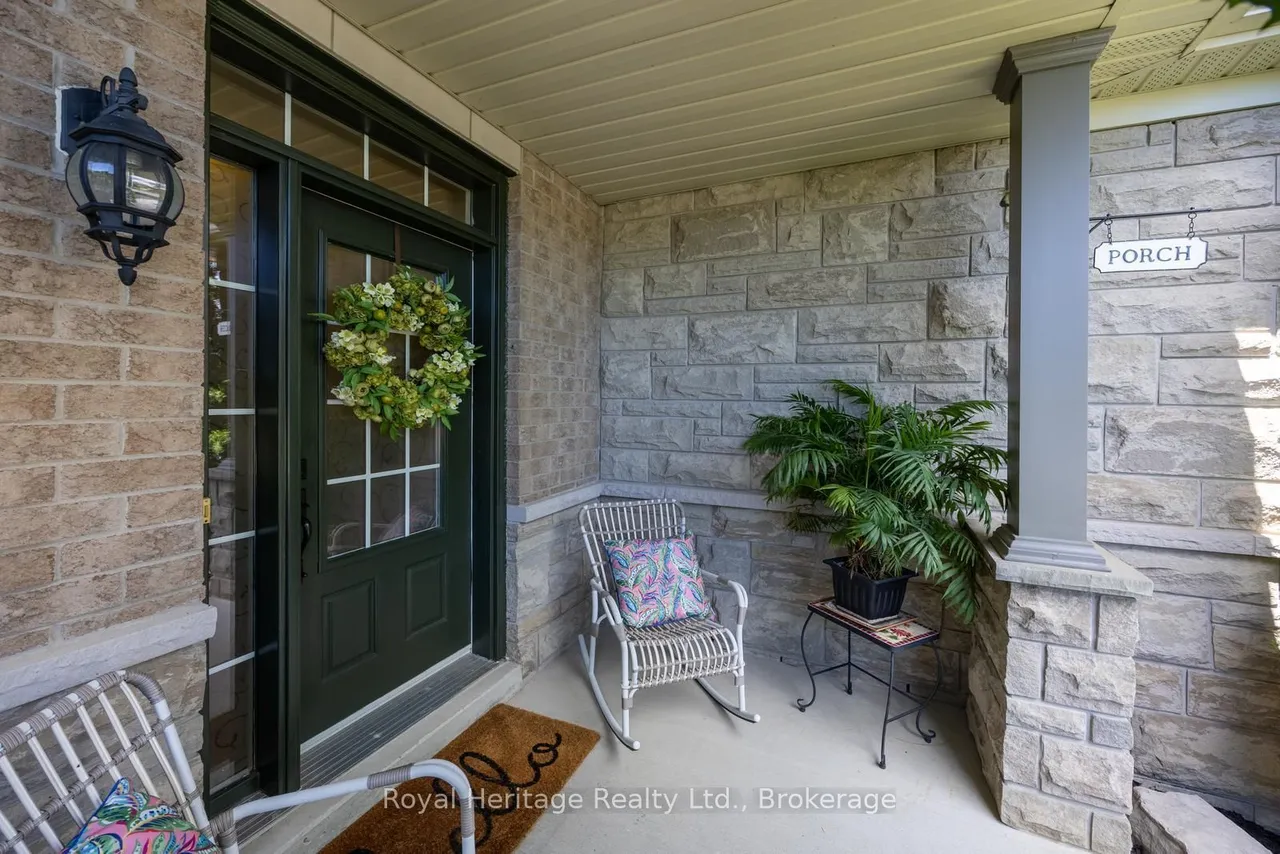 6 Goodall Crescent — photo 3