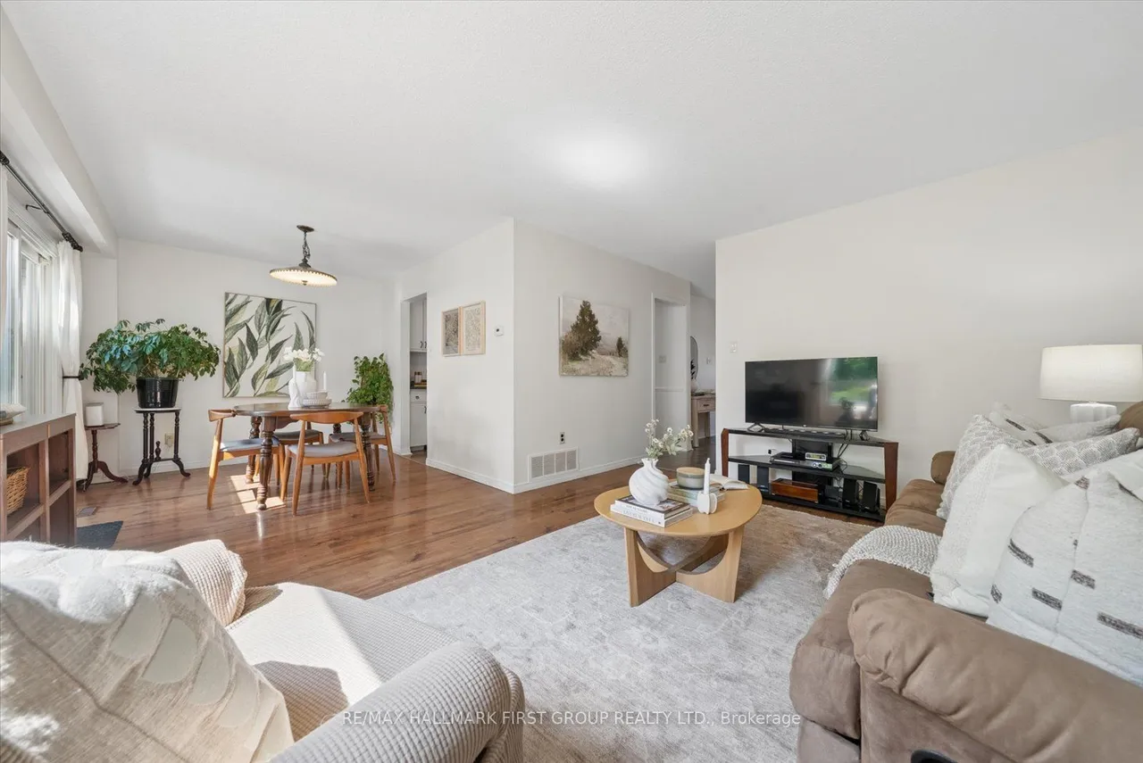 648 Creekview Circle — photo 3