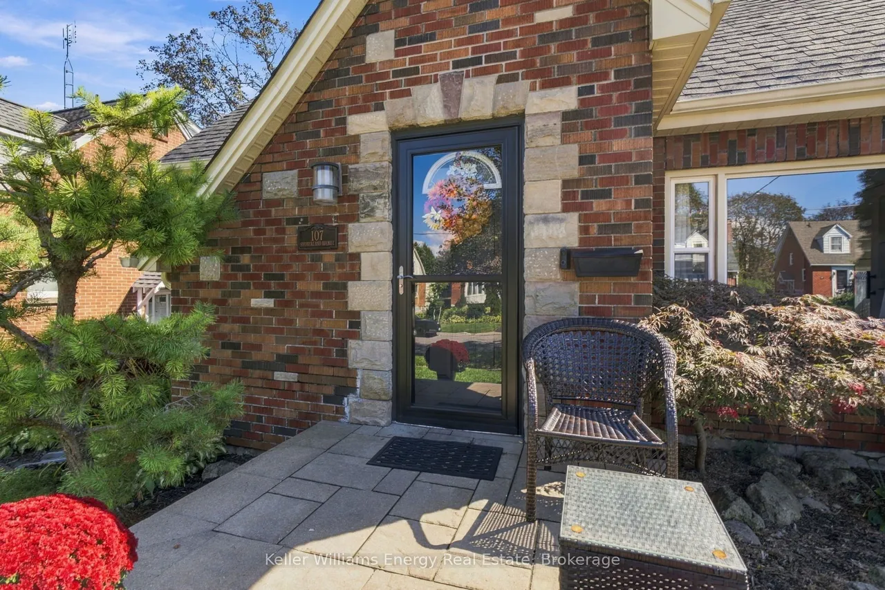 107 Sutherland Avenue — photo 3