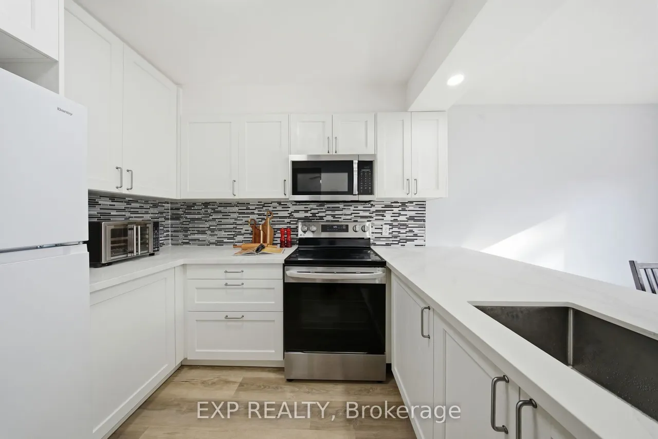 64 Parklane Circle — photo 2