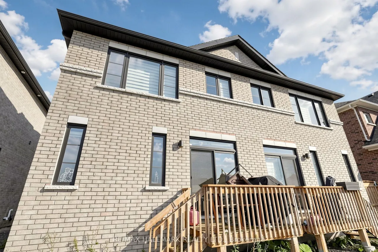 6 Peter Hogg Court — photo 43
