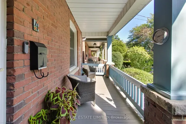 4 Dingwall Avenue — photo 2