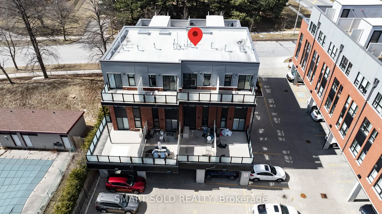 20 Echo Point — photo 2