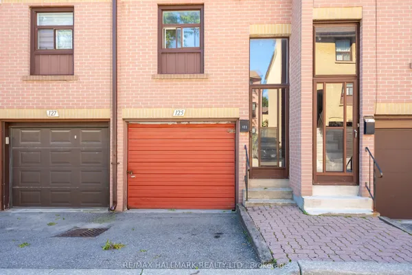 275 Broadview Avenue