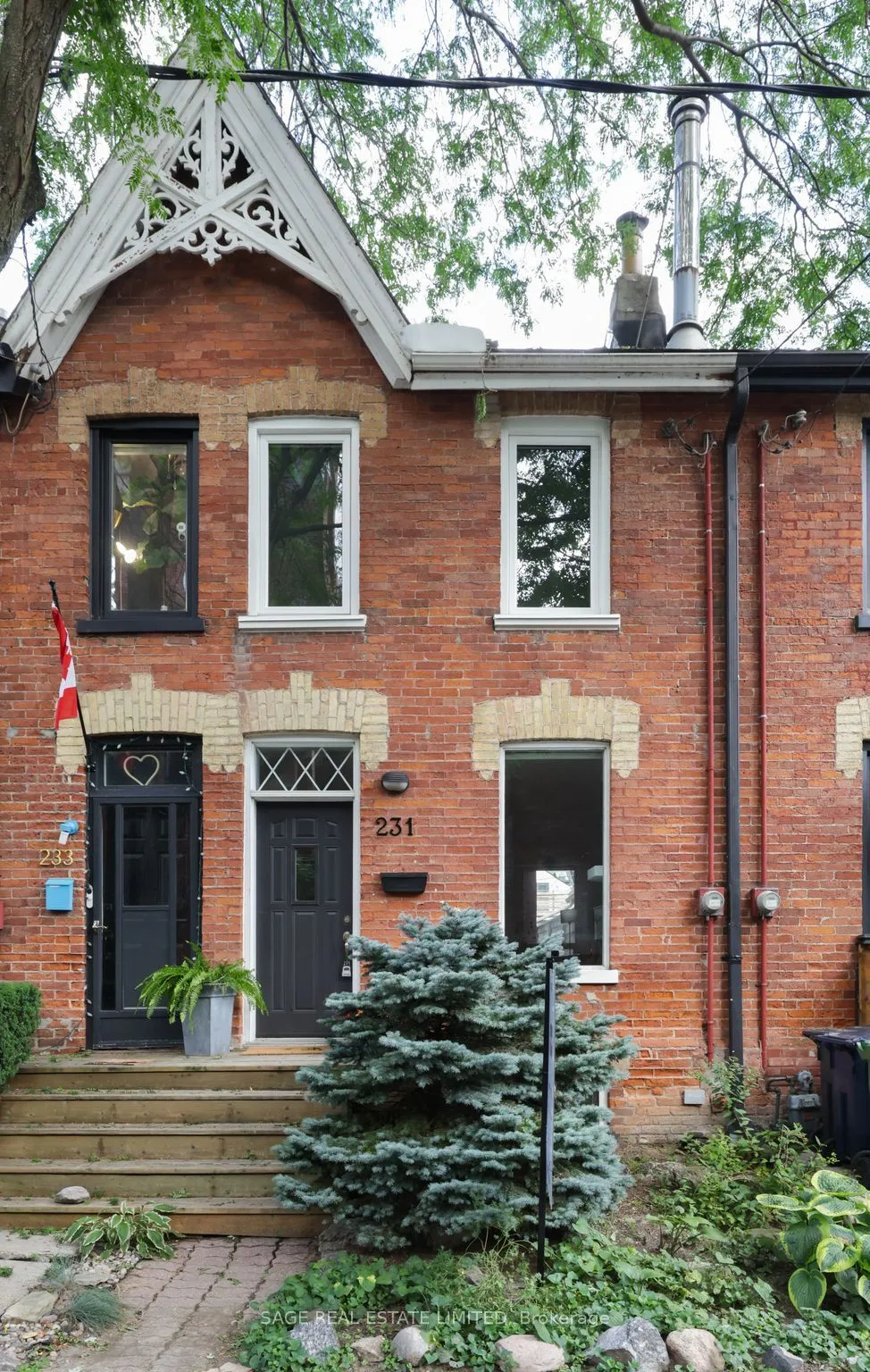 231 Boulton Avenue — photo 50