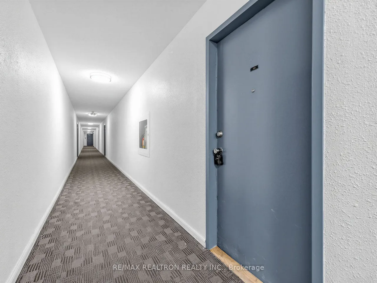180 Markham Road — photo 3