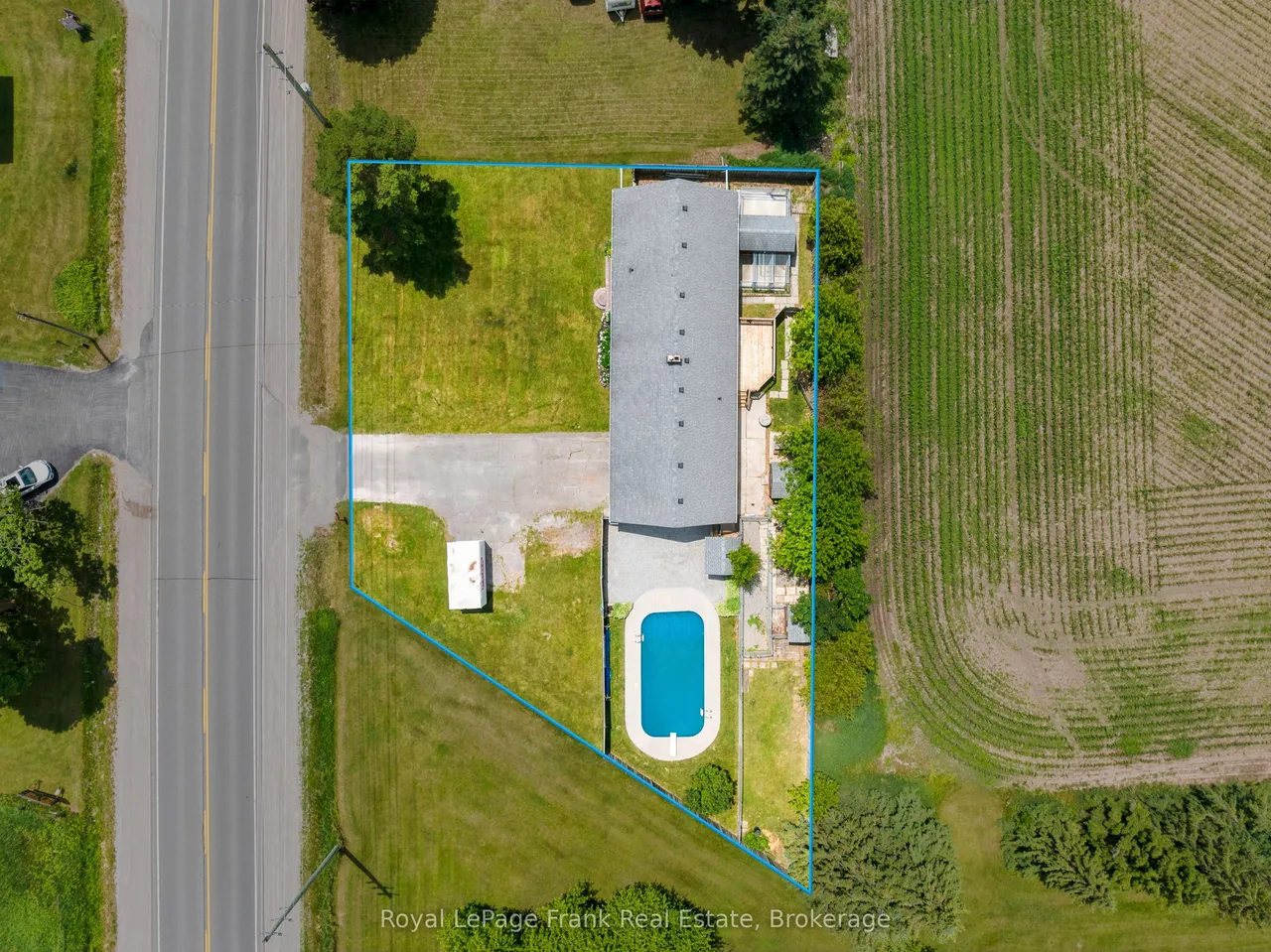 1385 Highway 7A — photo 3