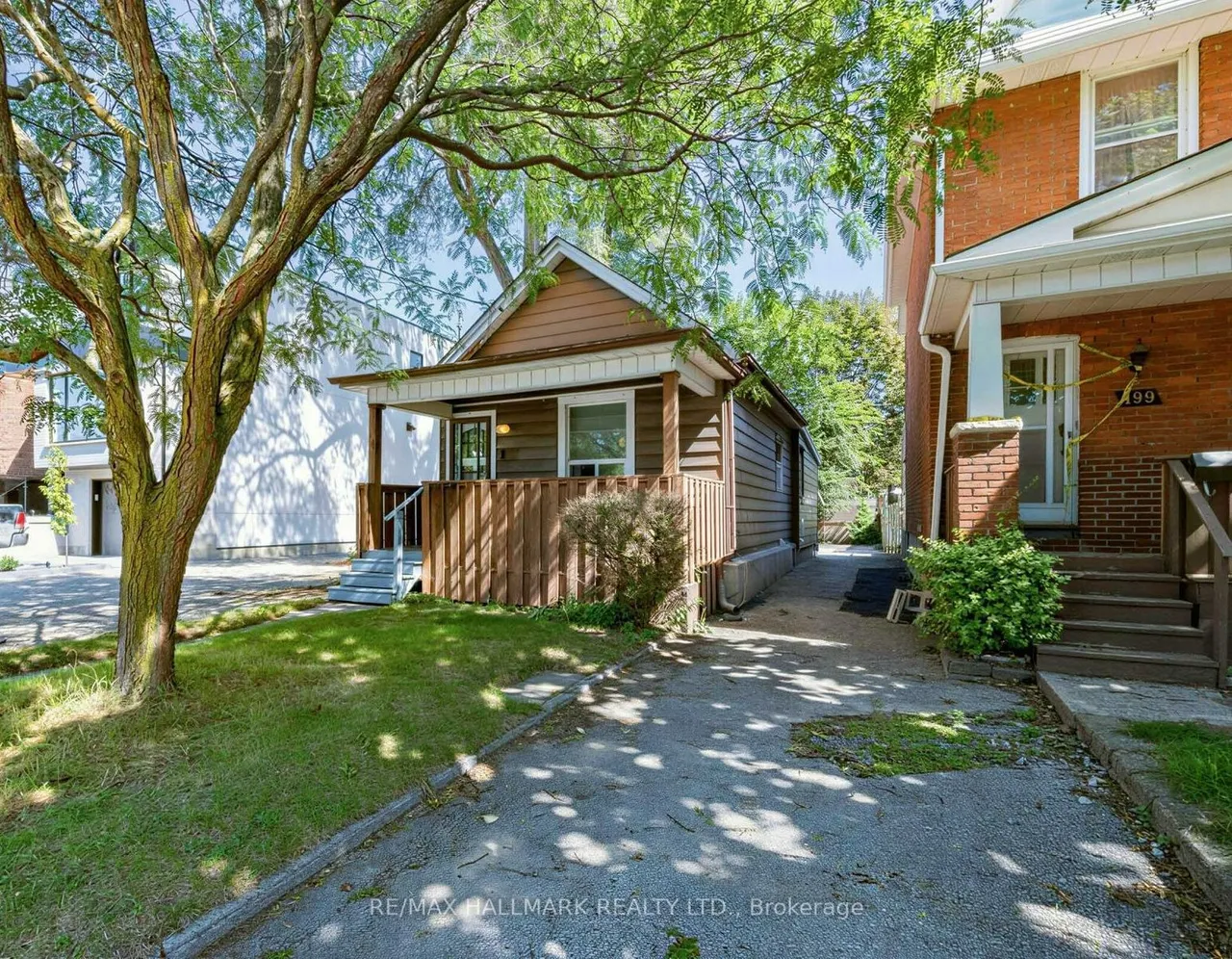 201 Linsmore Crescent — photo 2