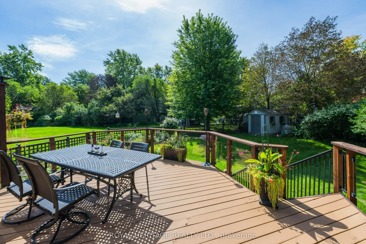 8 Chantrey Court — photo 48