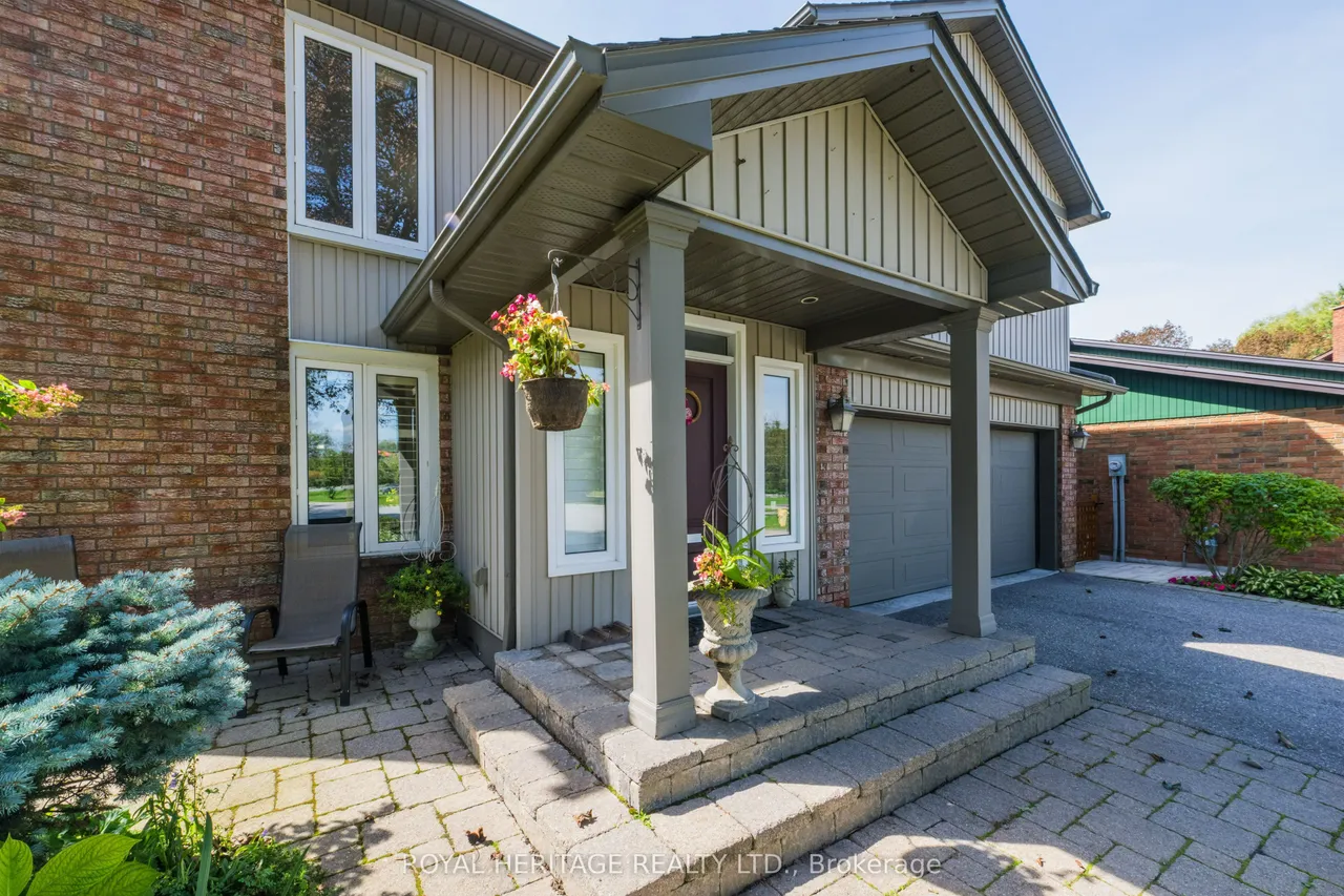 8 Chantrey Court — photo 2