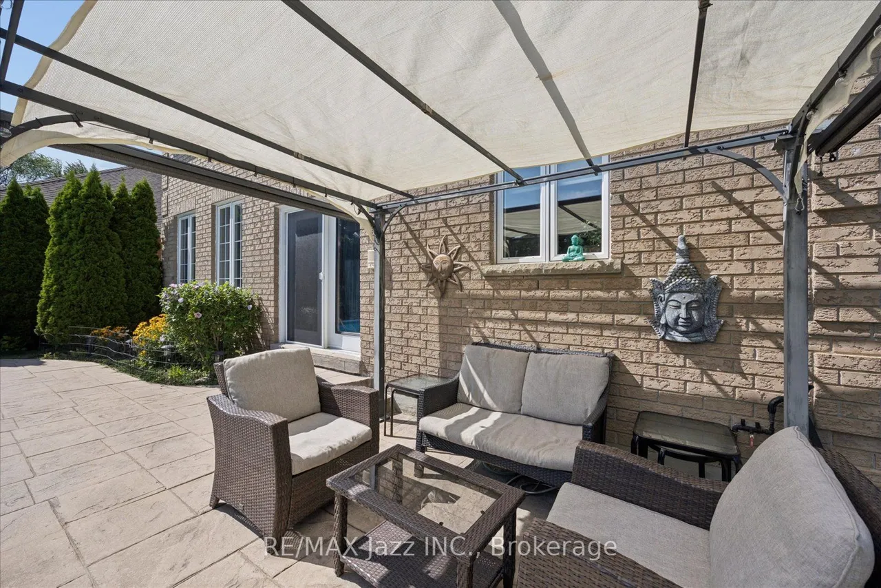 140 Taylorwood Court — photo 39