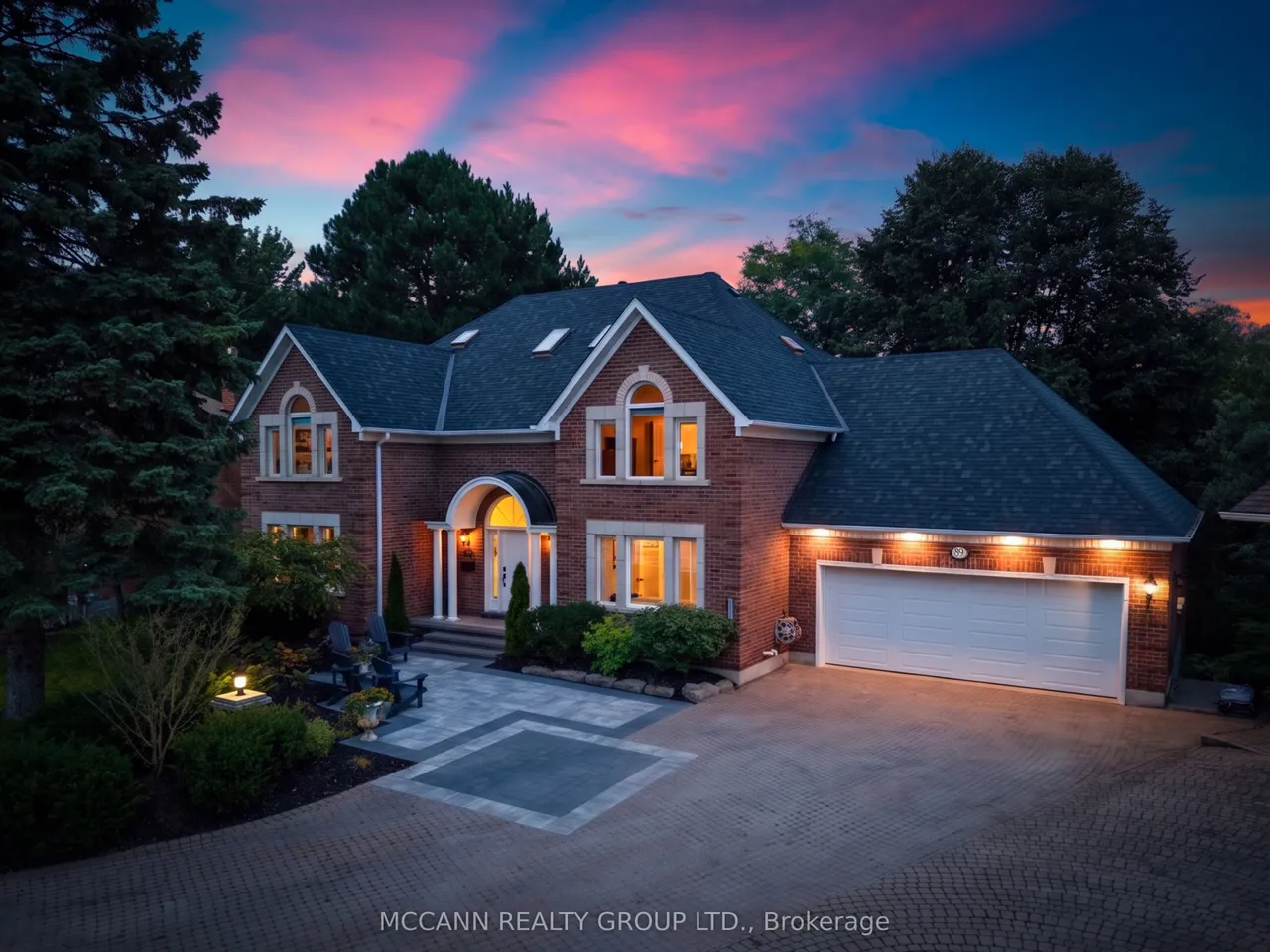 89 Blackcreek Trail