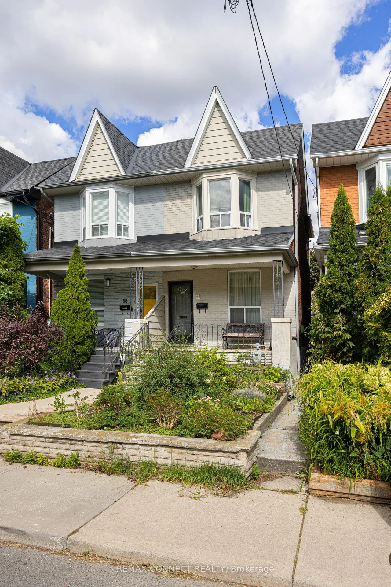 60 Hazelwood Avenue — photo 2