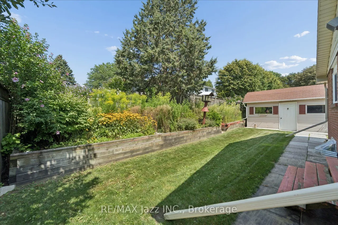 241 Viewmount Street — photo 46