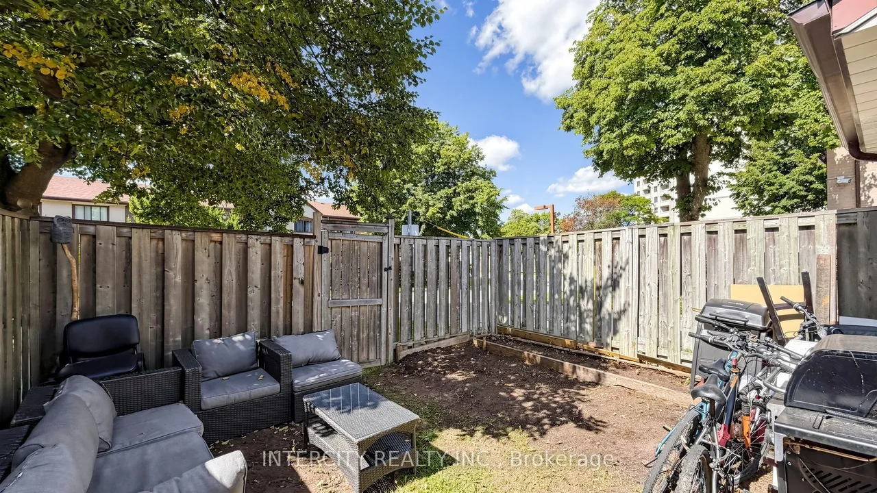 21 Livonia Place, Unit 142 — photo 49