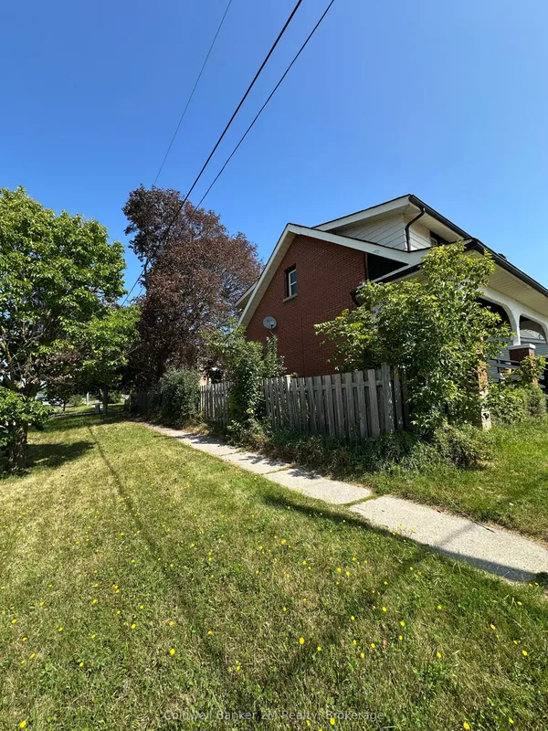 386 Pine Avenue — photo 2
