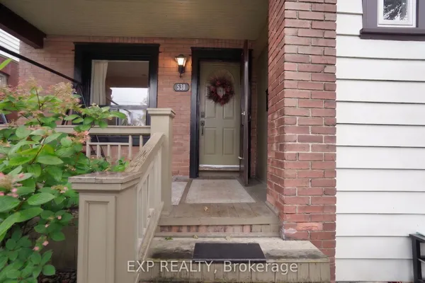 530 Victoria Park Avenue — photo 2
