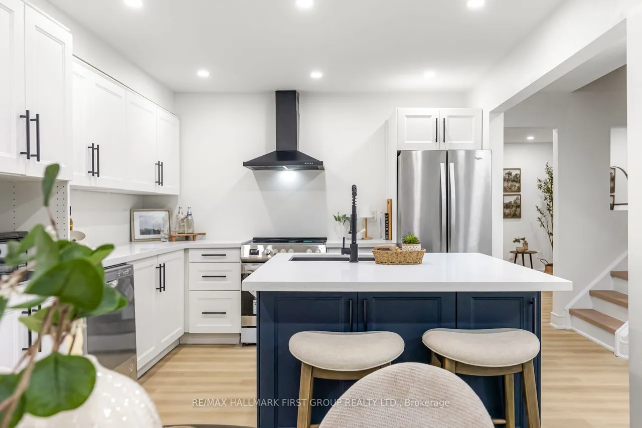 270 Timberbank Boulevard