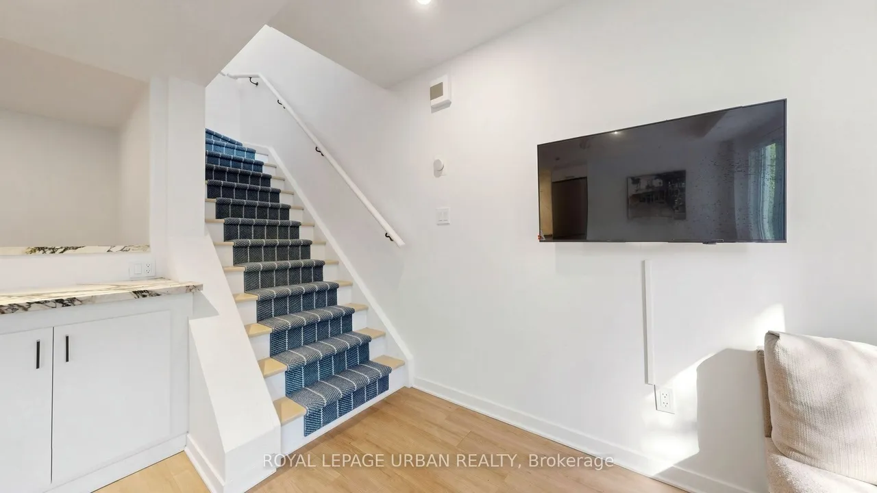 76 Munro Street — photo 3