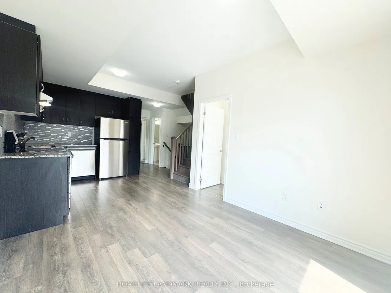 1085 Danforth Road — photo 3