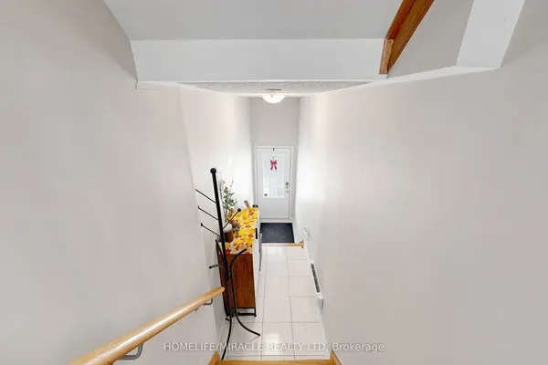 2725 Deputy Minister Path — photo 2