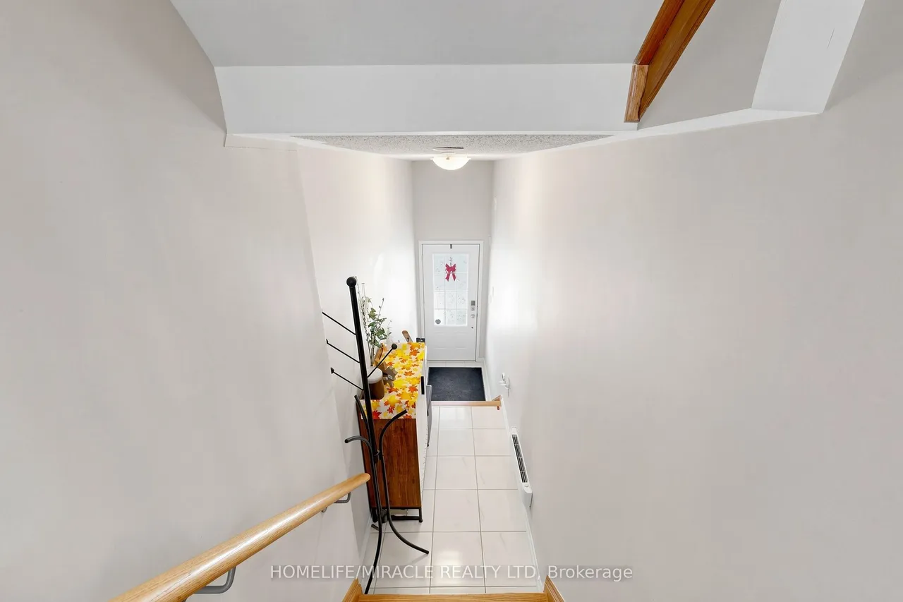 2725 Deputy Minister Path — photo 2