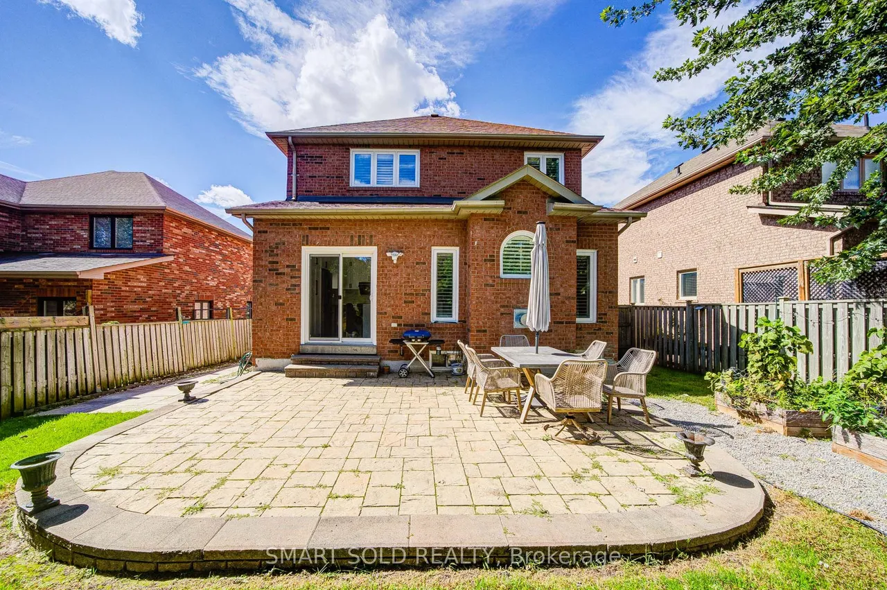 157 Waller Street — photo 44