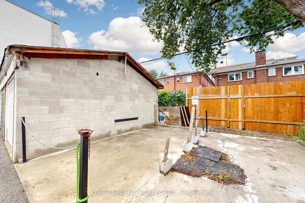 187 Simpson Avenue — photo 49