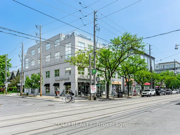 1842 Queen Street E