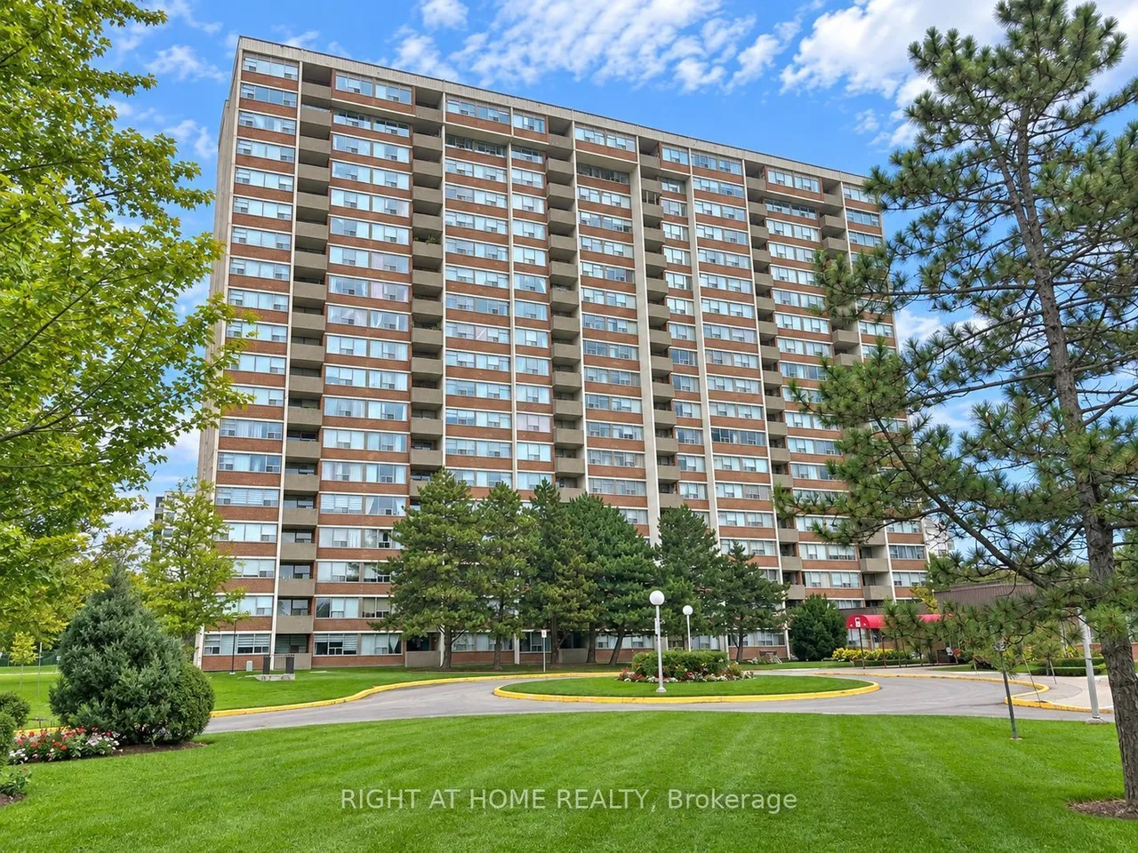 45 Silver Springs Boulevard — photo 18