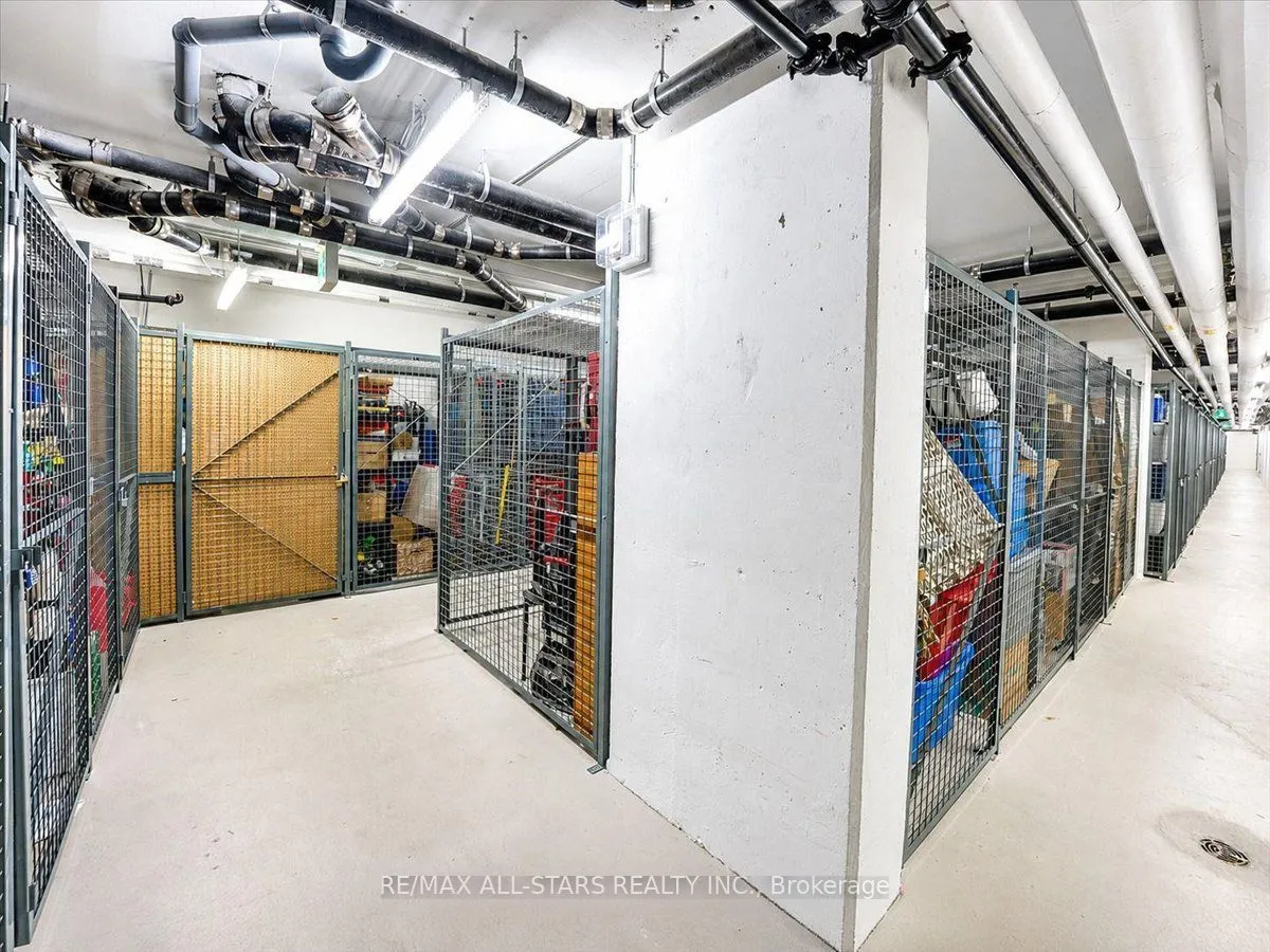8 Trent Avenue — photo 34