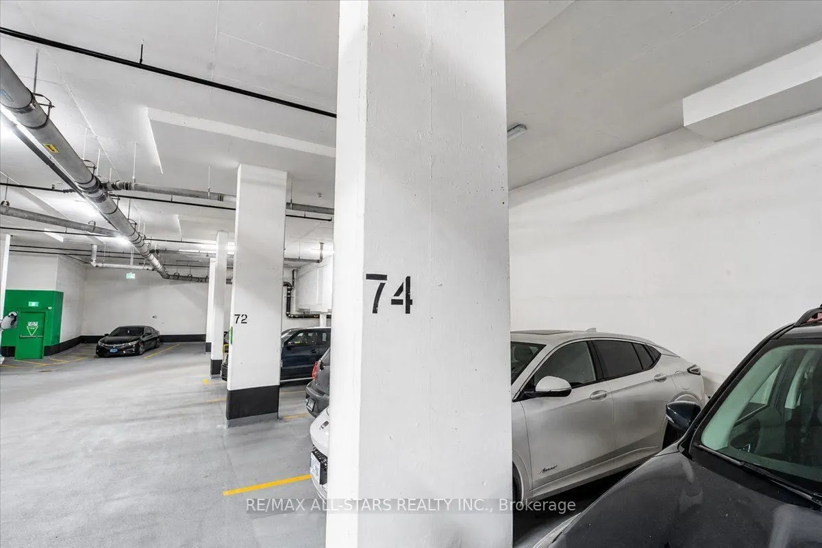 8 Trent Avenue — photo 35