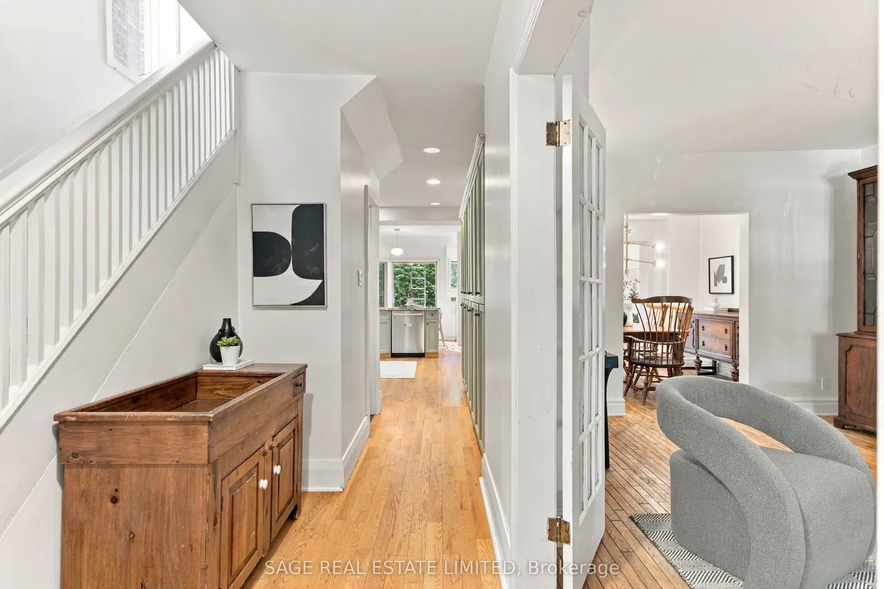 92 Highcroft Road — photo 3