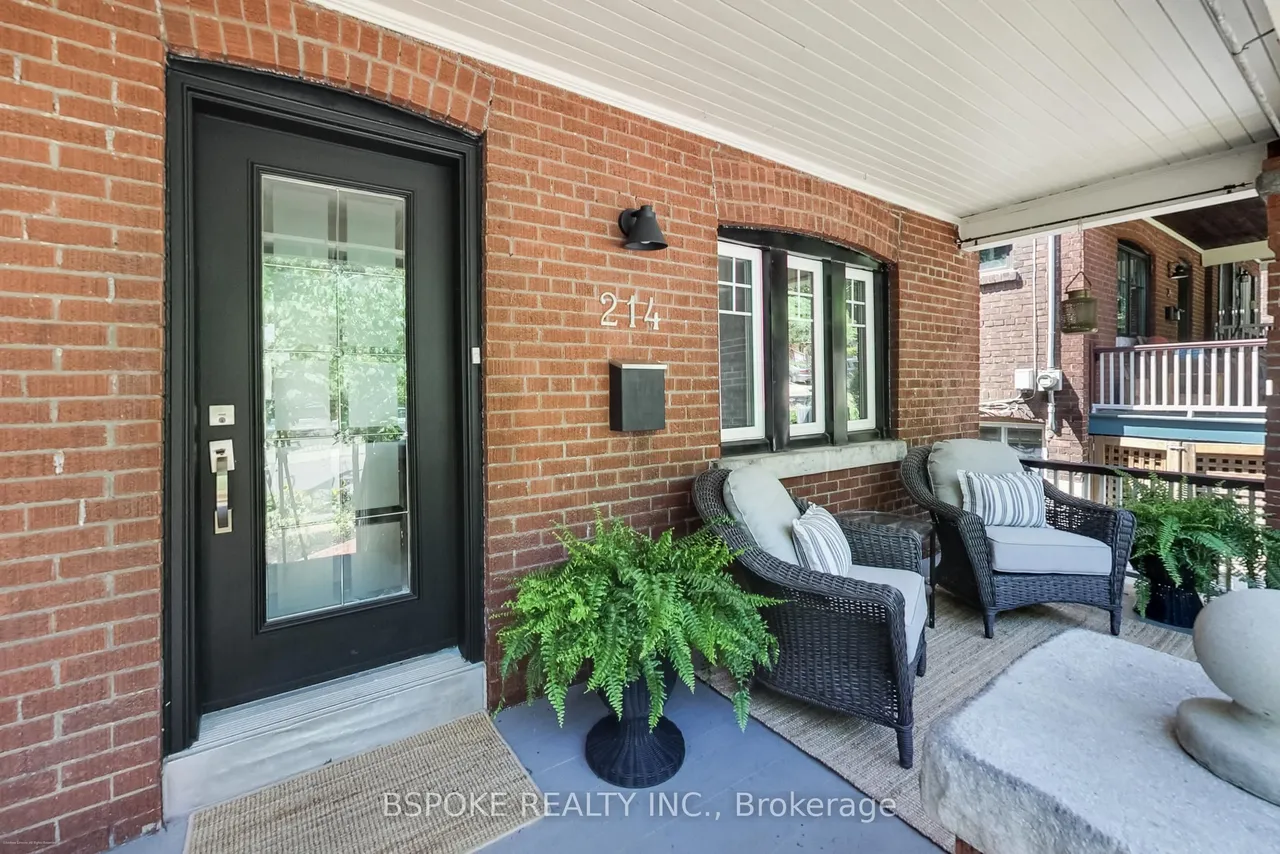 214 Gainsborough Road — photo 3