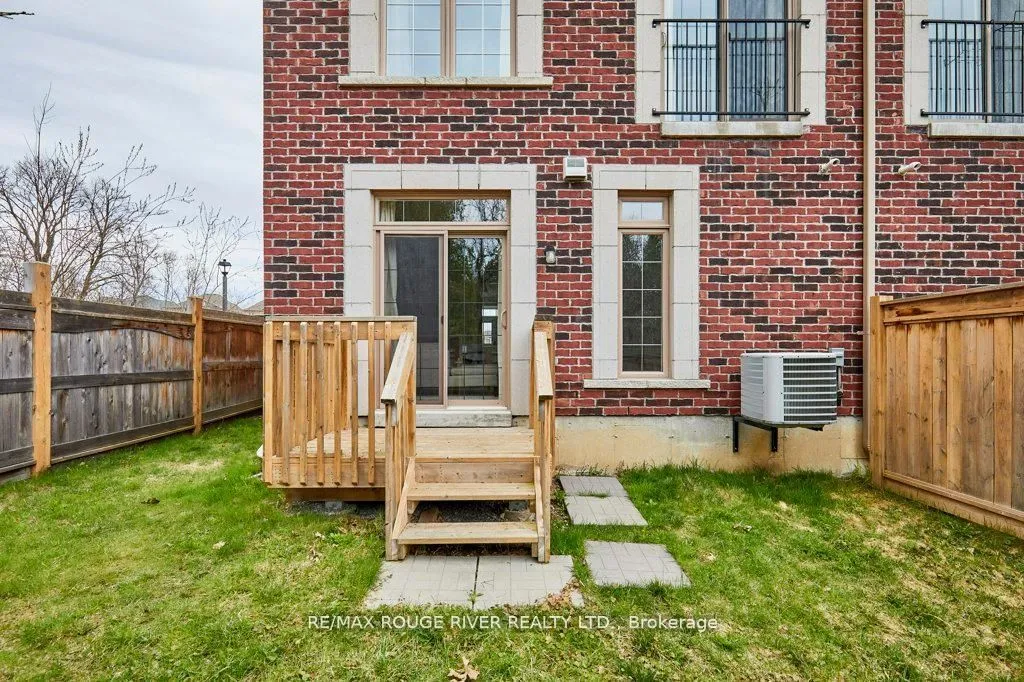 6 Seagrave Lane — photo 37