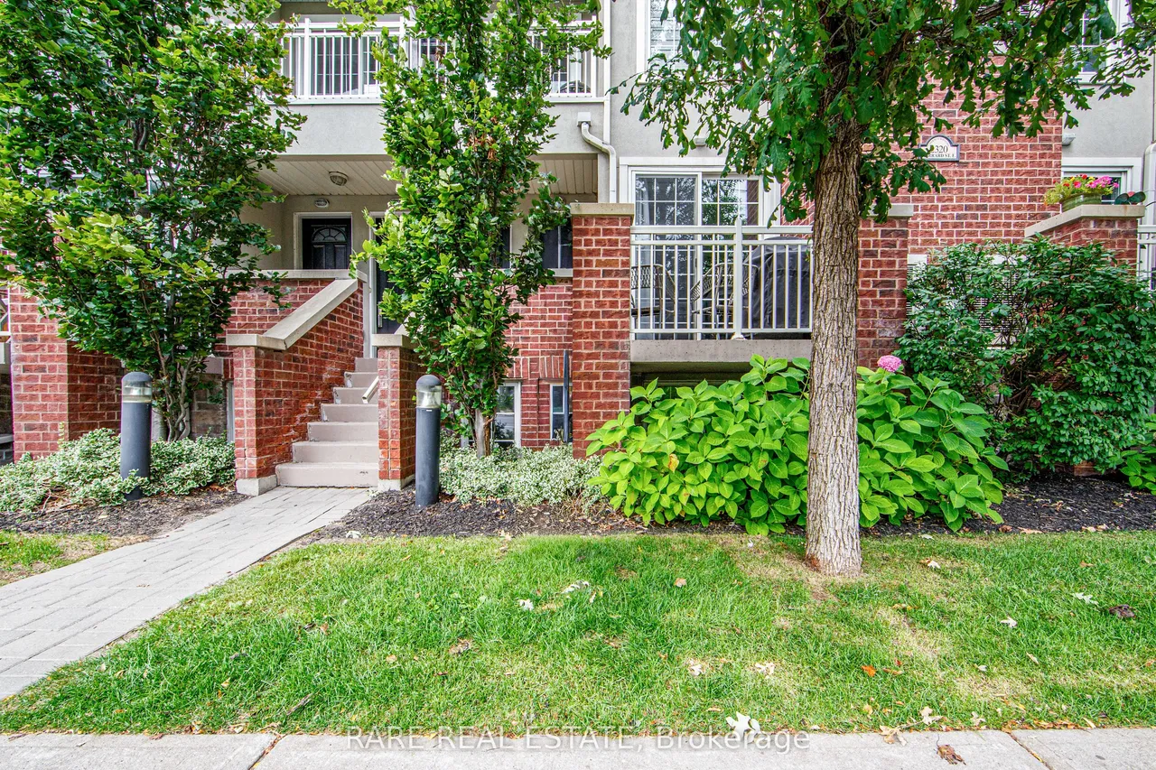 2320 Gerrard Street E — photo 3