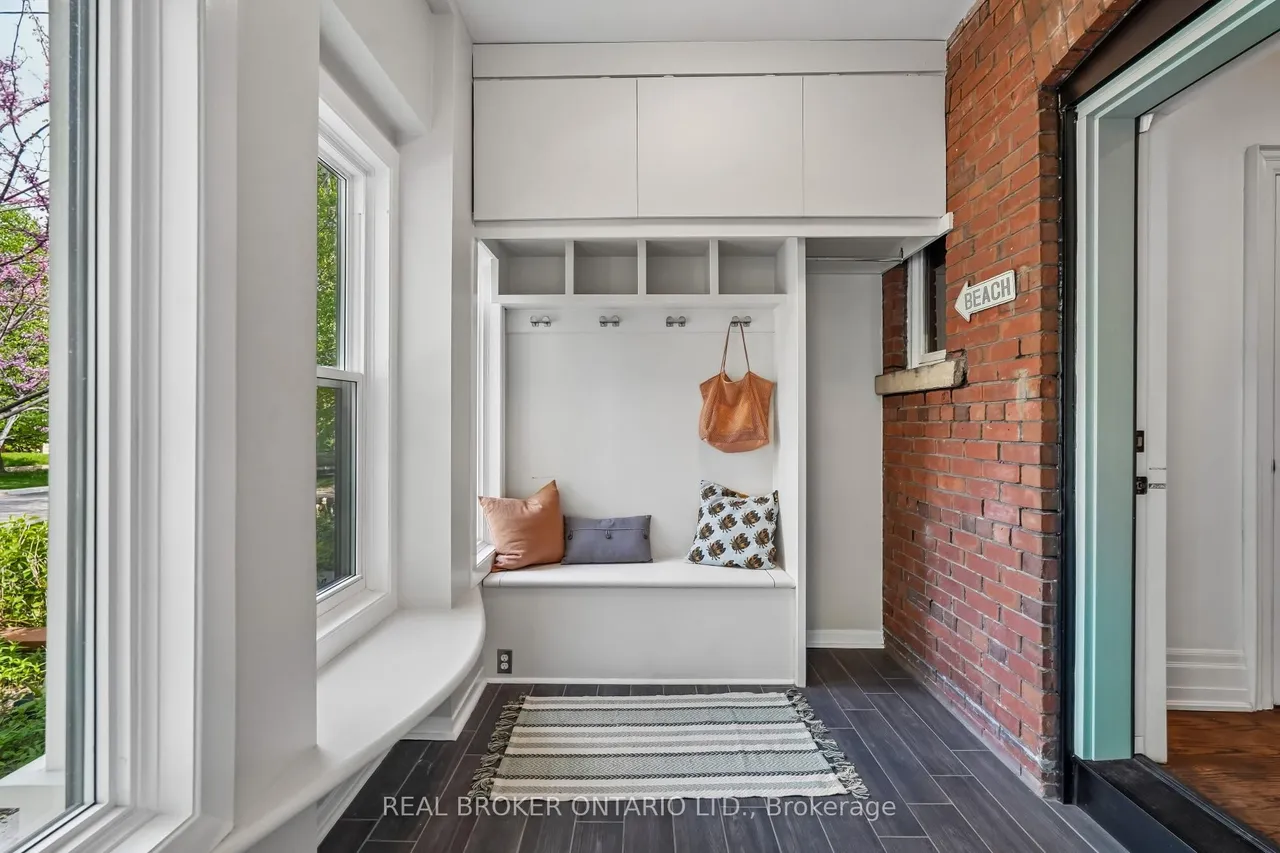 20 Brookmount Road — photo 3