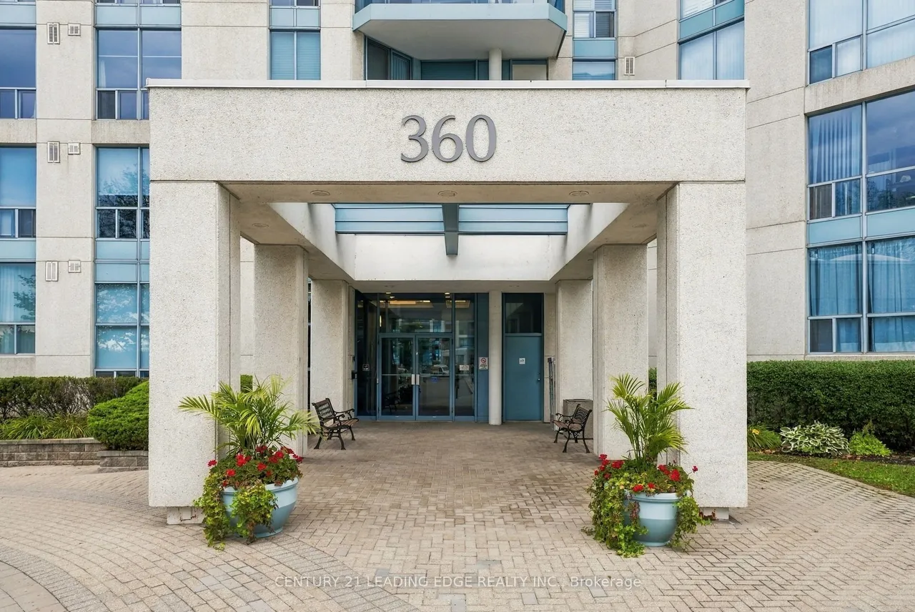 360 Watson Street W, Unit 807