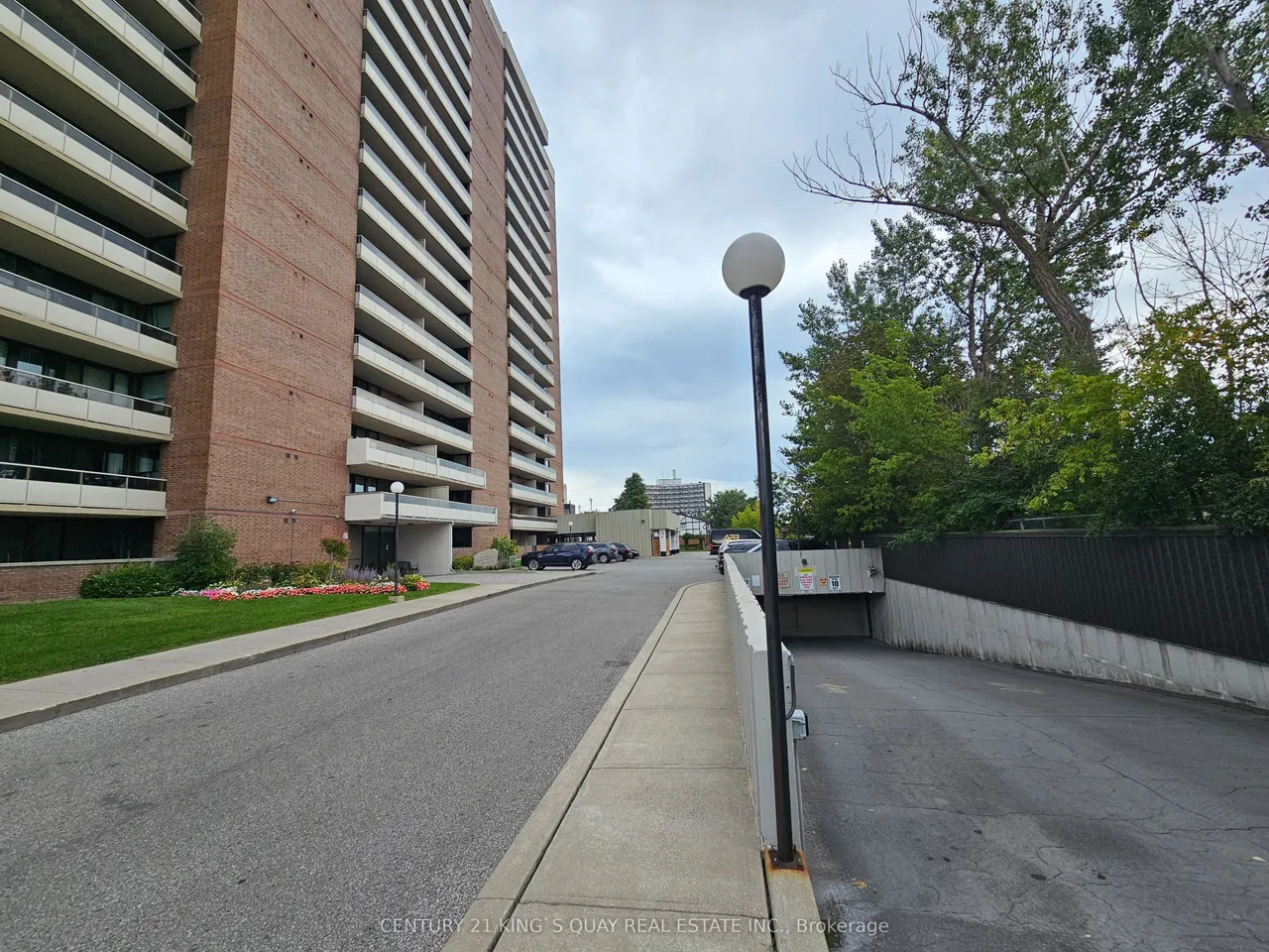 15 Torrance Road — photo 3